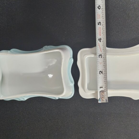 Hand Painted Rectangular Vintage Porcelain Dresser Box With Scalloped Edge - Picture 8 of 10